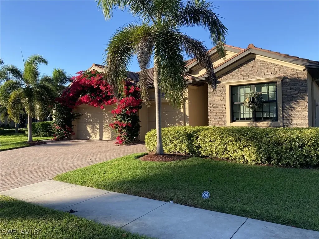 3809 Ruby Way Naples FL 34114