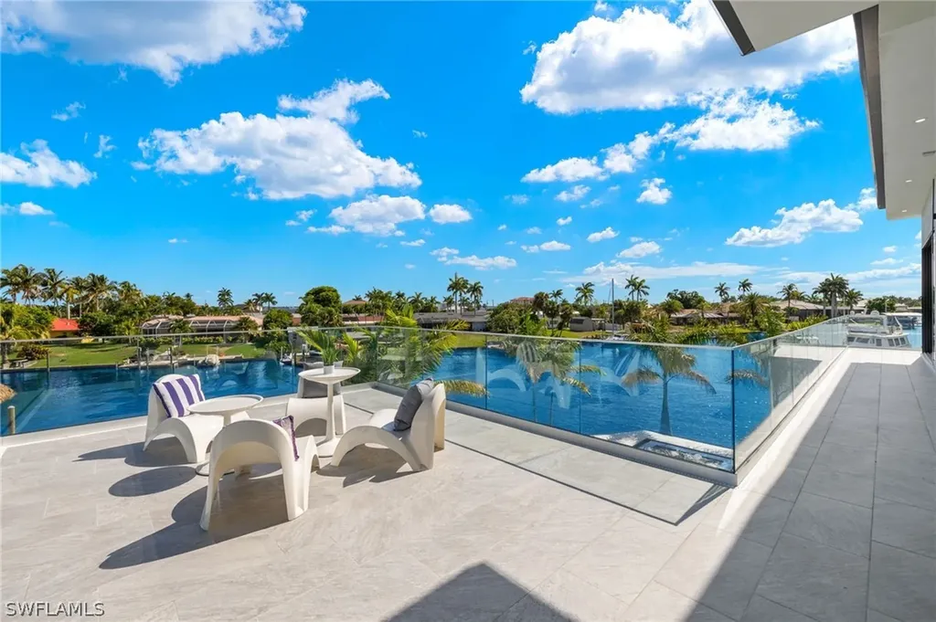 5636 De Soto Court Cape Coral FL 33904