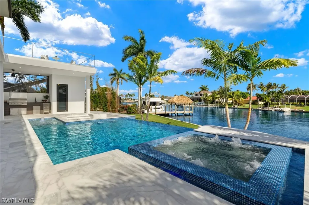 5636 De Soto Court Cape Coral FL 33904