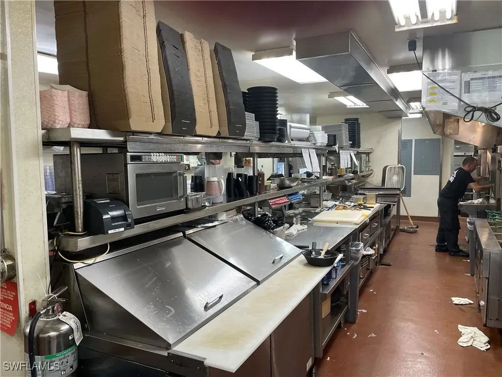 12148 S Cleveland Avenue Fort Myers FL 33907