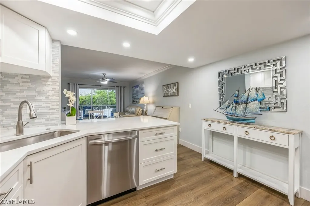 53 High Point Circle W Naples FL 34103