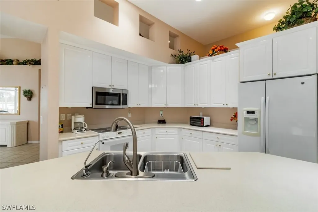 902 Tierra Lago Way Naples FL 34119