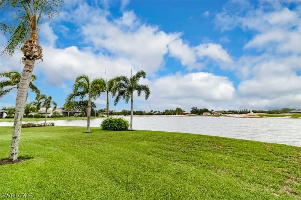 902 Tierra Lago Way Naples FL 34119