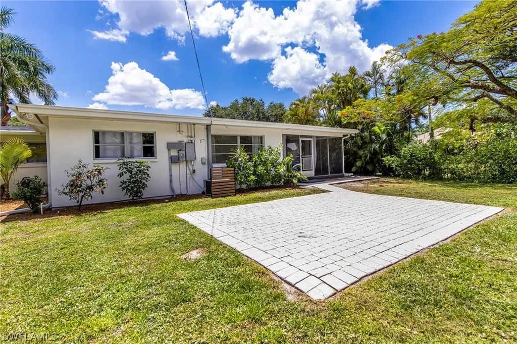 1239 Sunbury Drive Fort Myers FL 33901