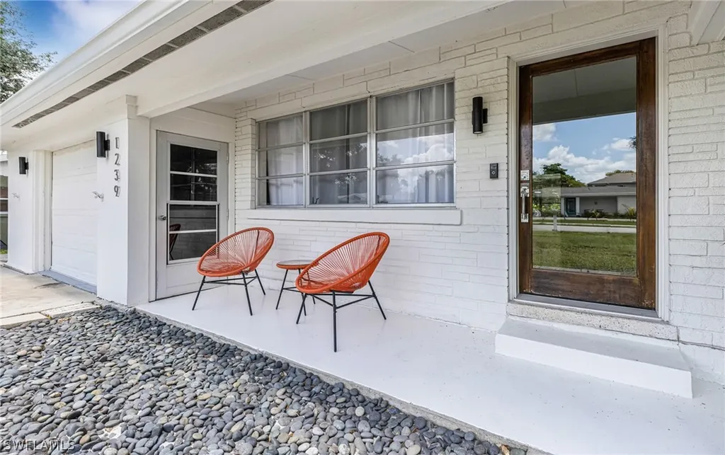 1239 Sunbury Drive Fort Myers FL 33901