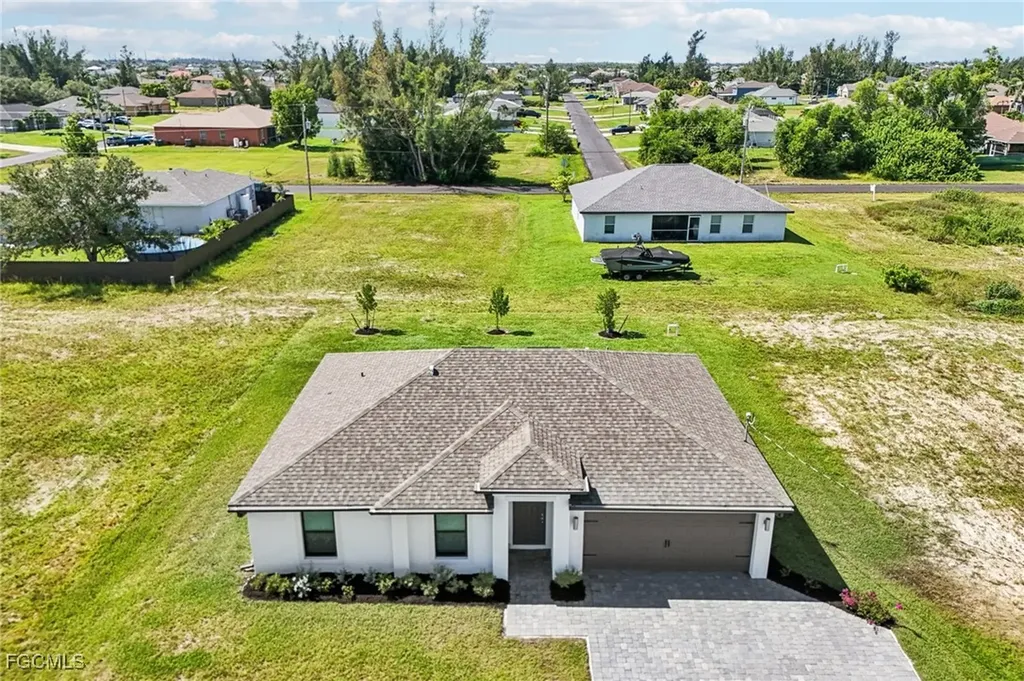 2624 Diplomat Parkway W Cape Coral FL 33993