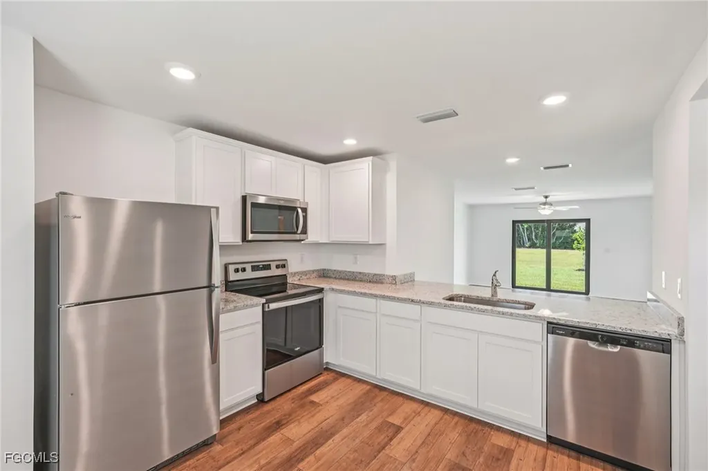 2624 Diplomat Parkway W Cape Coral FL 33993