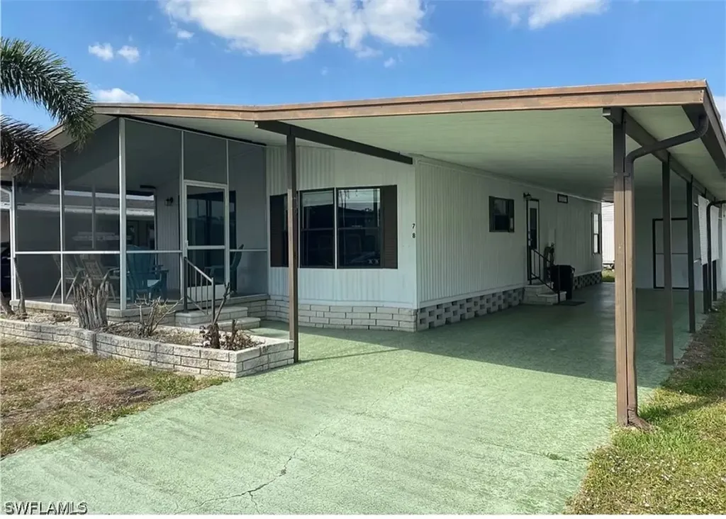 78 Sunrise Avenue North Fort Myers FL 33903