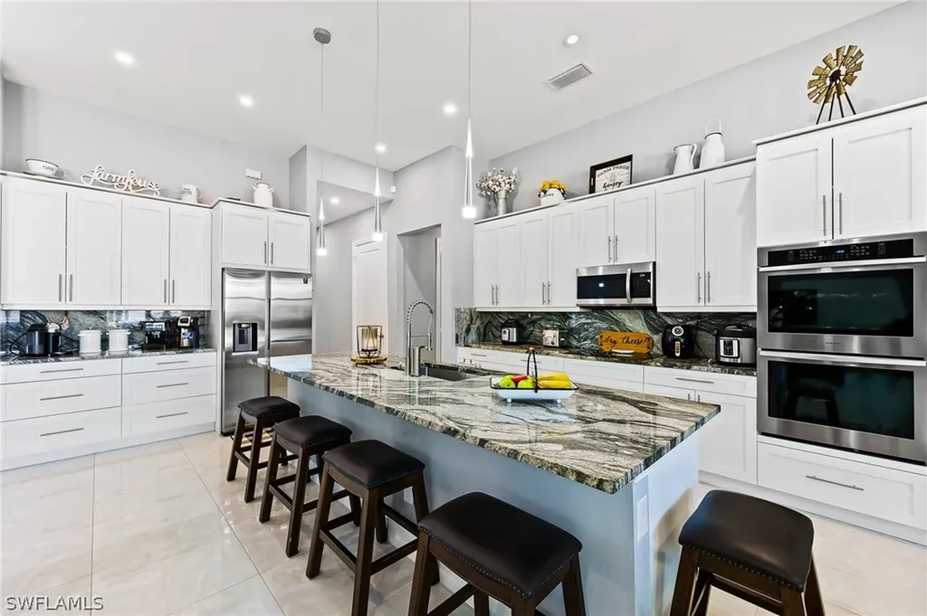 4063 8th Avenue NE Naples FL 34120