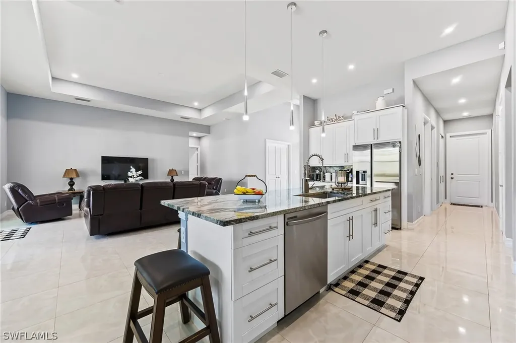 4063 8th Avenue NE Naples FL 34120