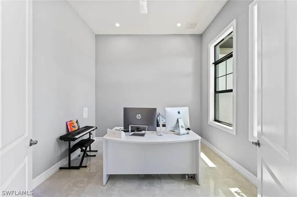 4063 8th Avenue NE Naples FL 34120