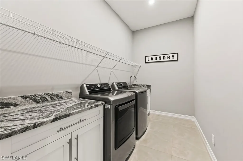 4063 8th Avenue NE Naples FL 34120