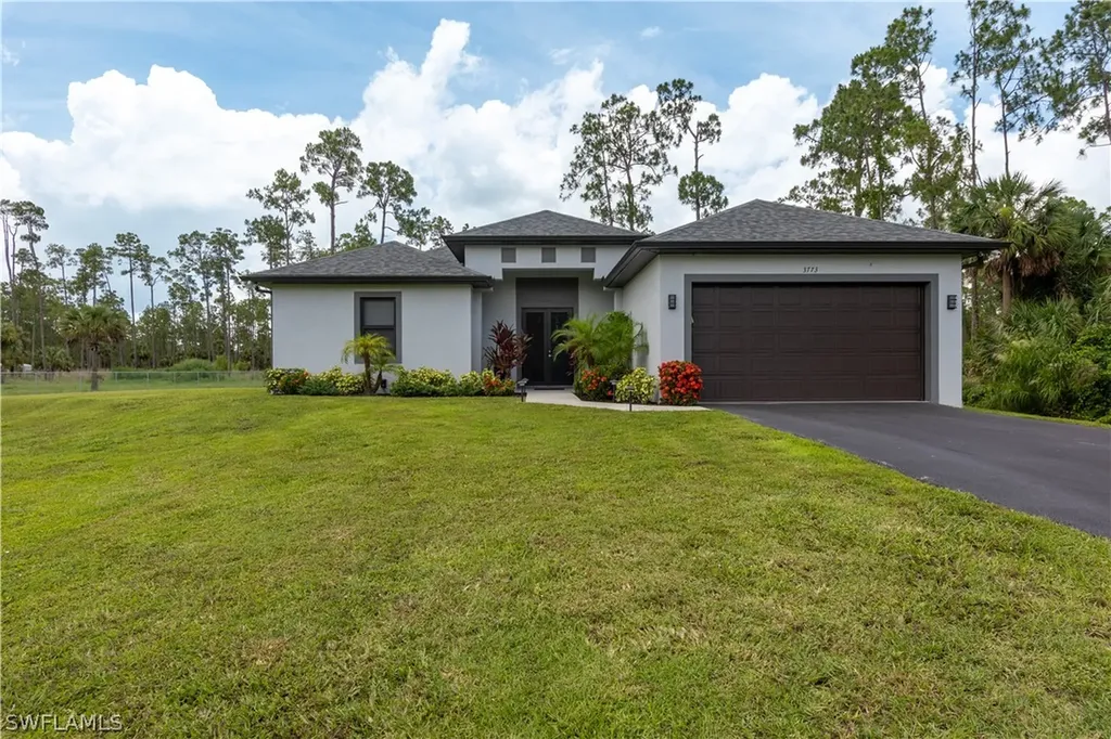3773 8th Avenue NE Naples FL 34120