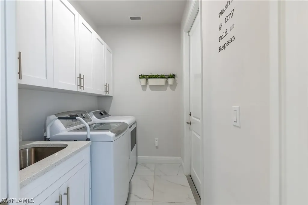 3773 8th Avenue NE Naples FL 34120