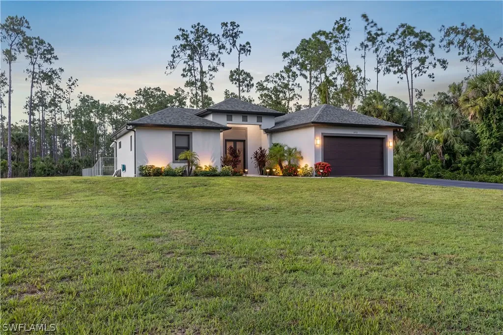 3773 8th Avenue NE Naples FL 34120