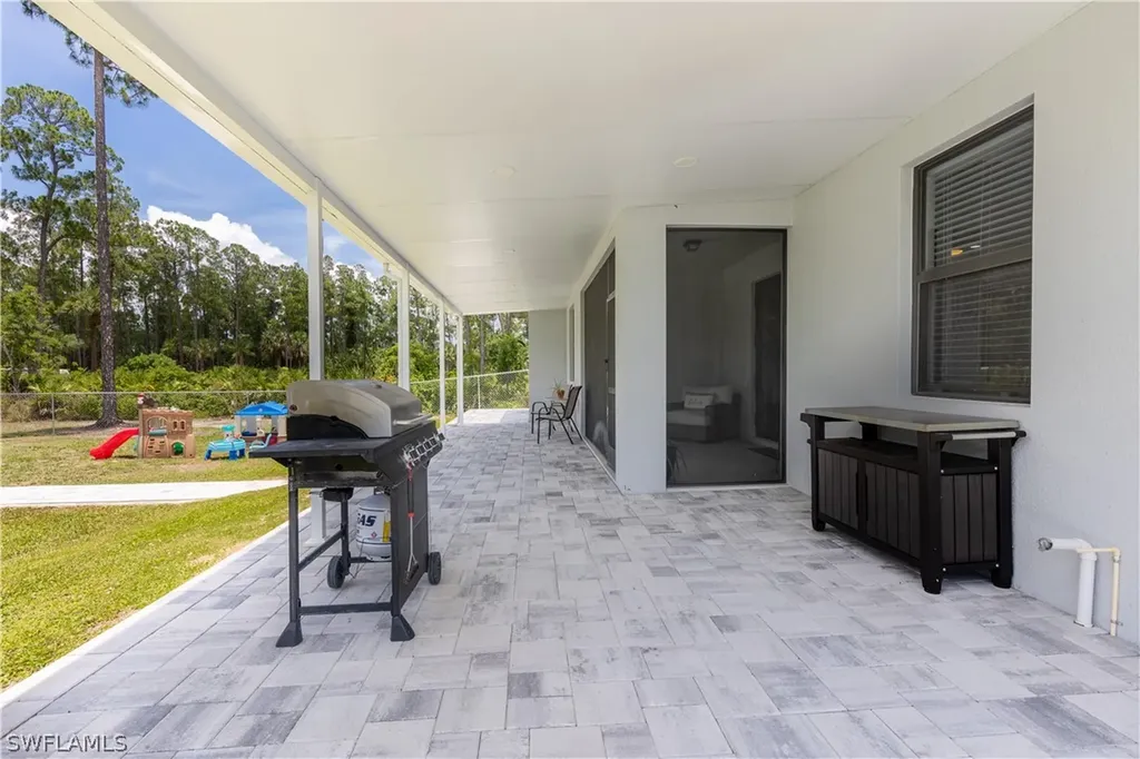 3773 8th Avenue NE Naples FL 34120