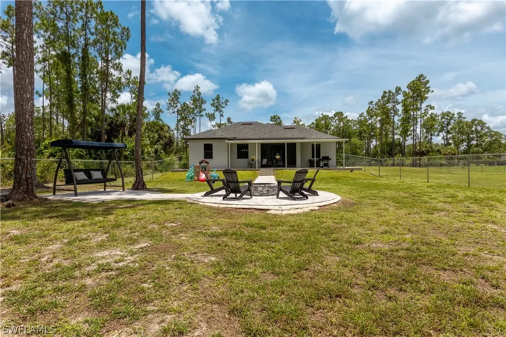 3773 8th Avenue NE Naples FL 34120