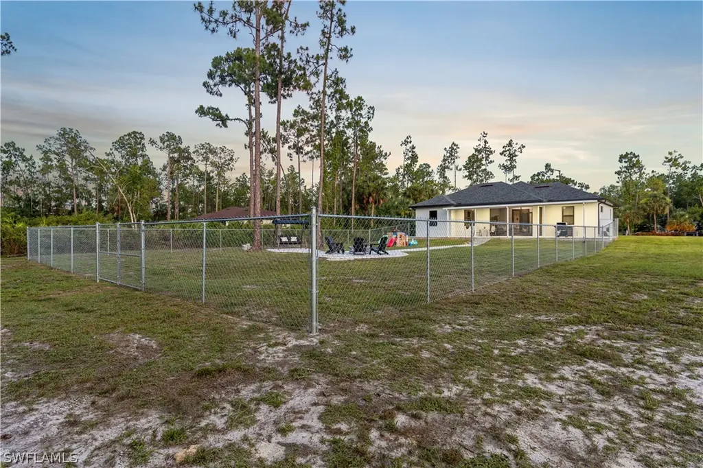 3773 8th Avenue NE Naples FL 34120