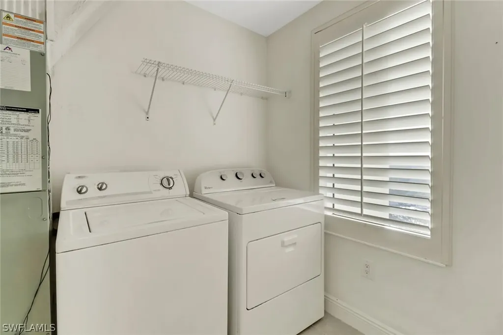 2745 1st Street Fort Myers FL 33916