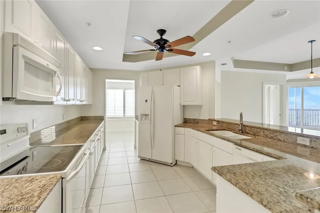 2745 1st Street Fort Myers FL 33916