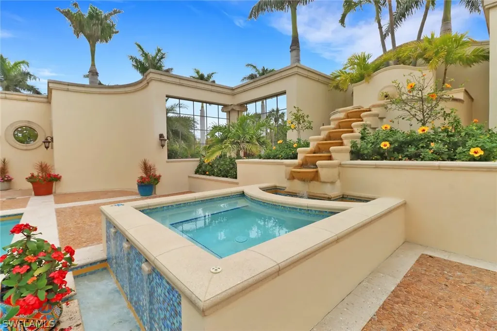 6111 Sanibel Captiva Road Sanibel FL 33957