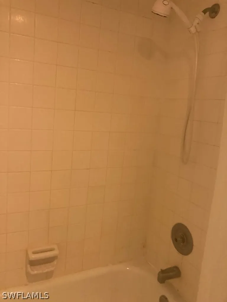 5208 Cedarbend Drive Fort Myers FL 33919