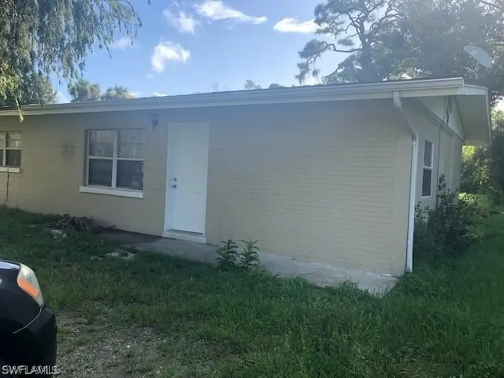 1620 Beachwood Drive North Fort Myers FL 33903
