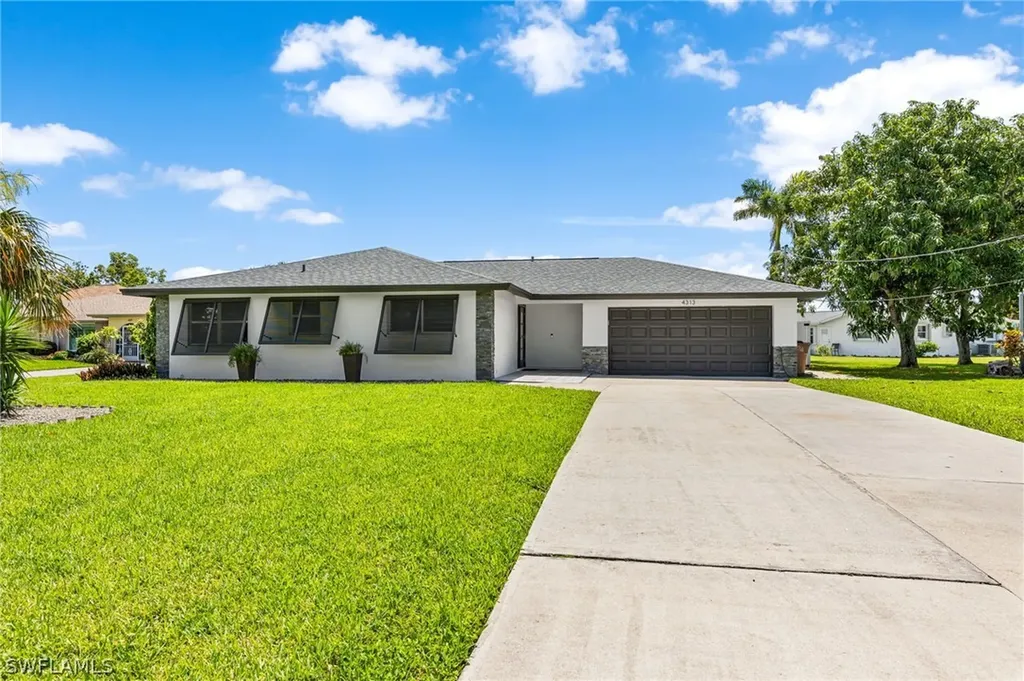4313 SE 18th Avenue Cape Coral FL 33904