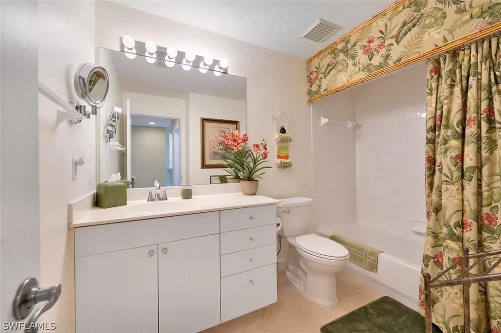2402 Ravenna Boulevard Naples FL 34109