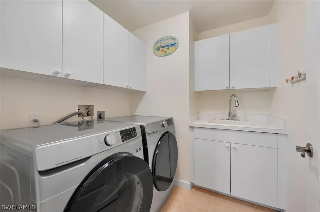 2402 Ravenna Boulevard Naples FL 34109