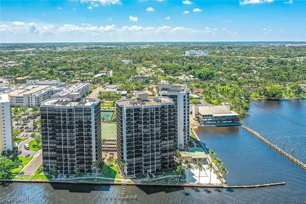 1920 Virginia Avenue Fort Myers FL 33901
