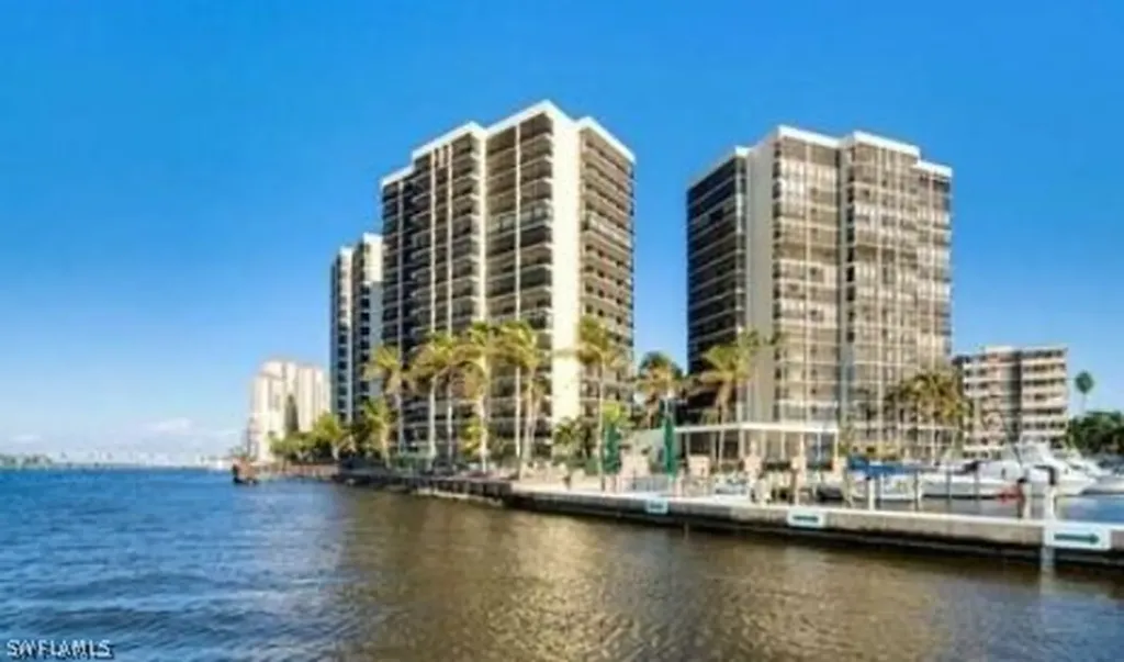 1920 Virginia Avenue Fort Myers FL 33901