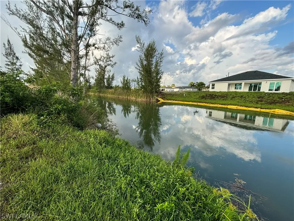 1822 NW 21st Avenue Cape Coral FL 33993