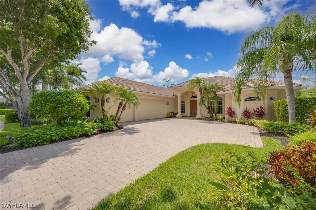 7476 Treeline Drive Naples FL 34119