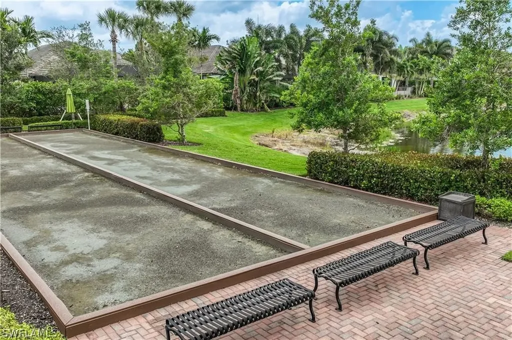 9187 Woodhurst Drive Naples FL 34120