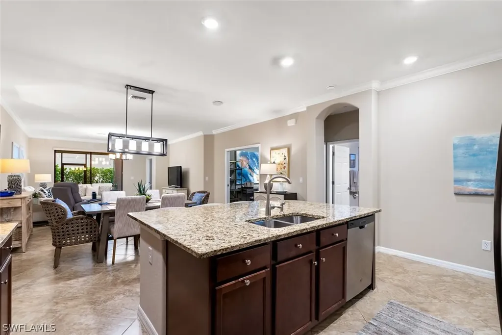 9187 Woodhurst Drive Naples FL 34120