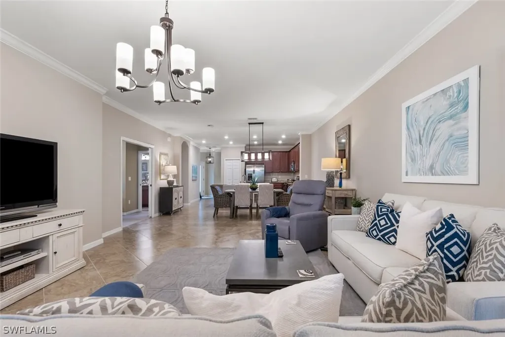 9187 Woodhurst Drive Naples FL 34120