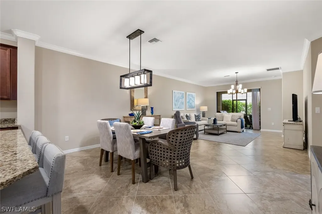 9187 Woodhurst Drive Naples FL 34120