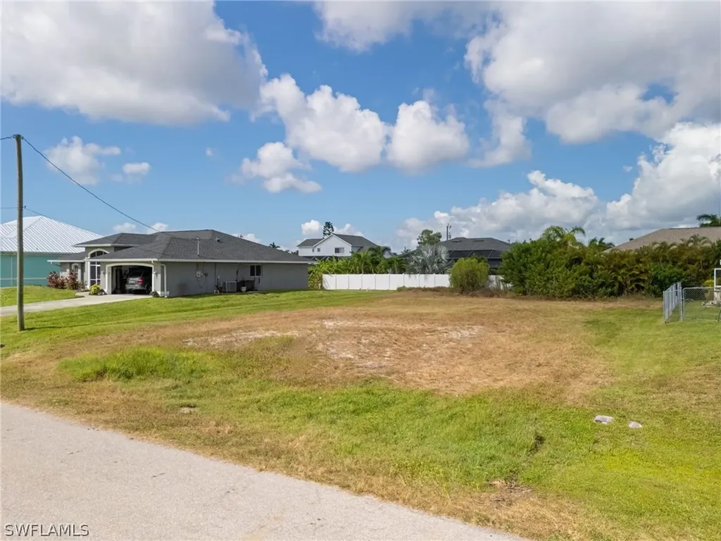 2902 SW 29th Place Cape Coral FL 33914
