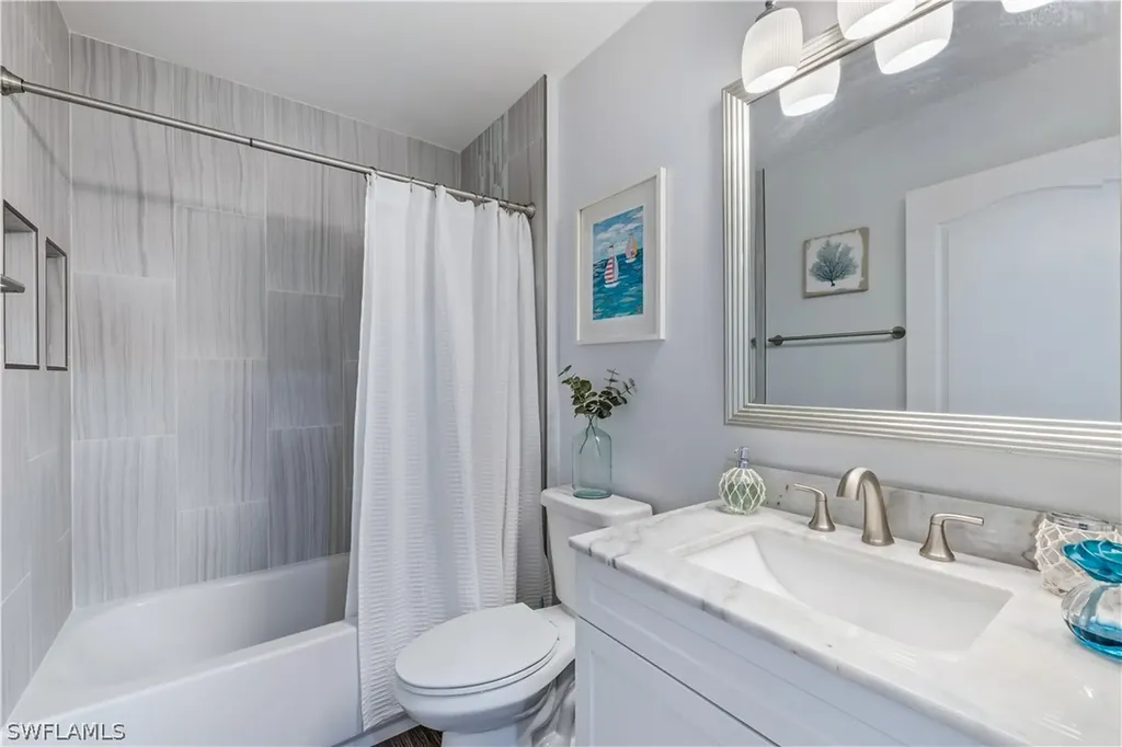 1006 Mainsail Drive Naples FL 34114