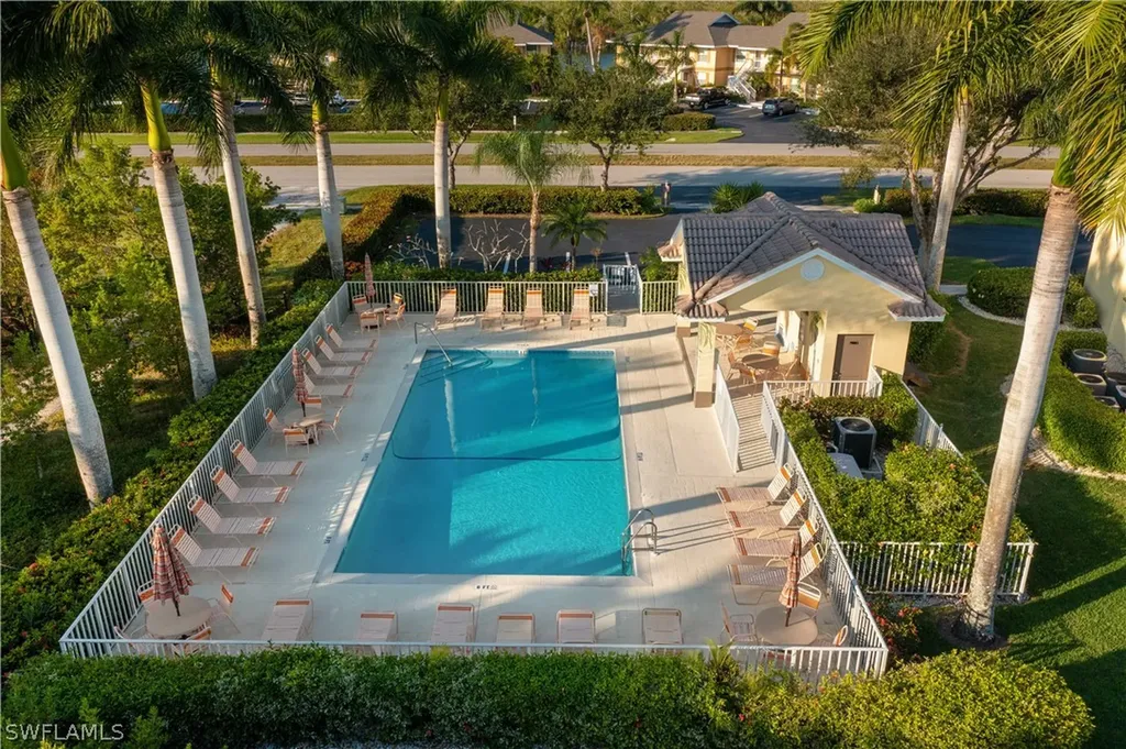 1006 Mainsail Drive Naples FL 34114