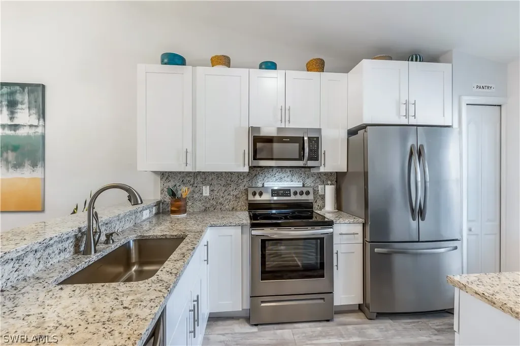 1006 Mainsail Drive Naples FL 34114