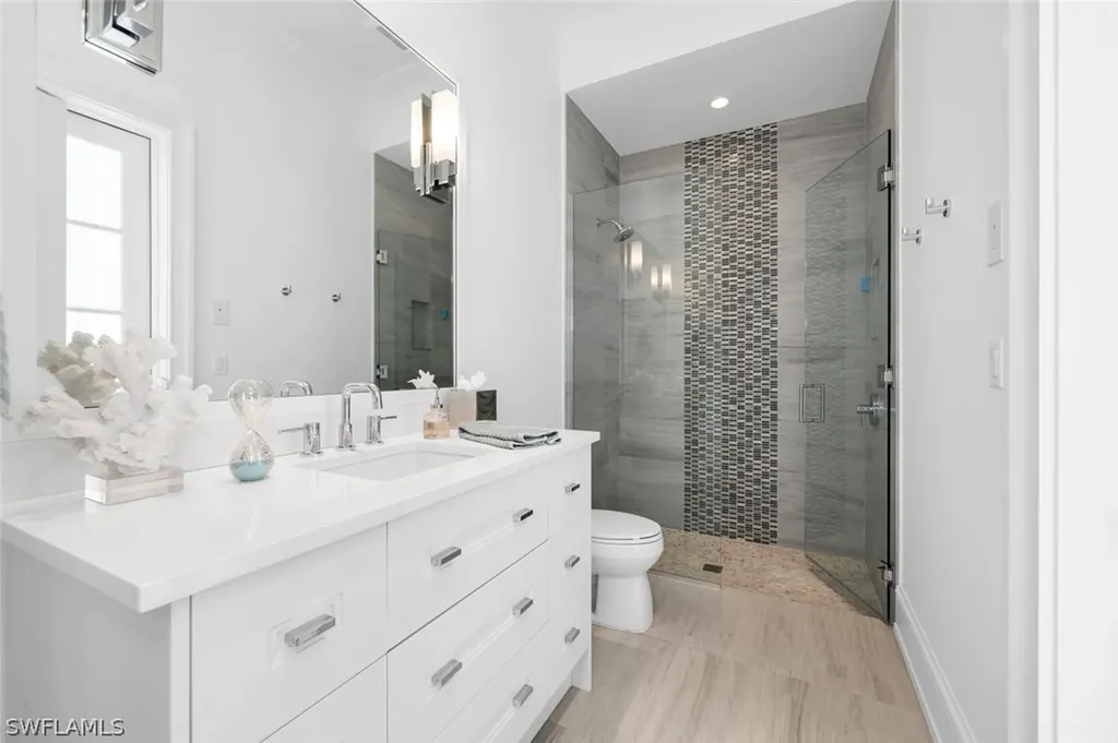 982 9th Avenue S Naples FL 34102