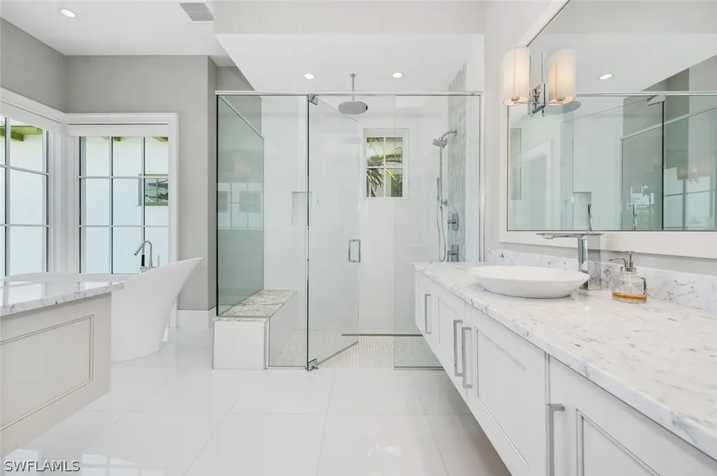 982 9th Avenue S Naples FL 34102