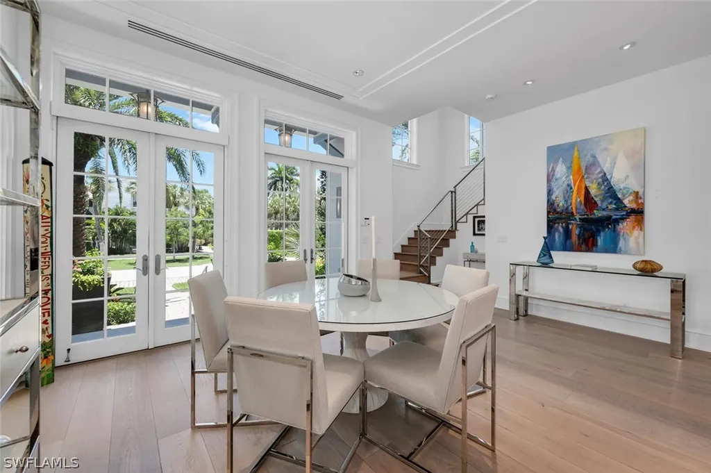 982 9th Avenue S Naples FL 34102