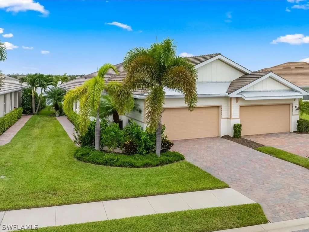 14798 Edgewater Circle Naples FL 34114