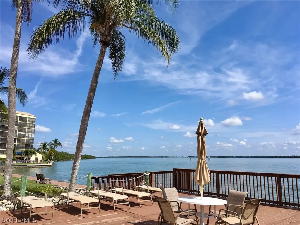 Fort Myers Beach FL, 4263 Bay Beach Lane, Unit 111