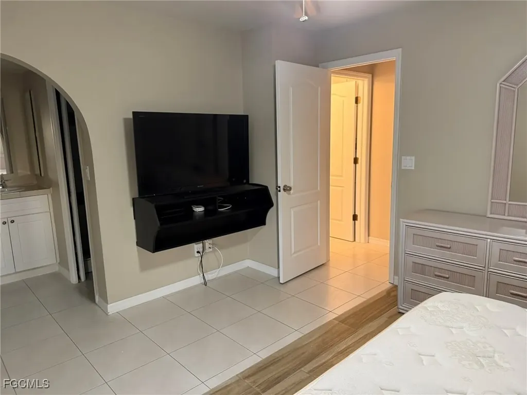 829 SW 47th Terrace Cape Coral FL 33914