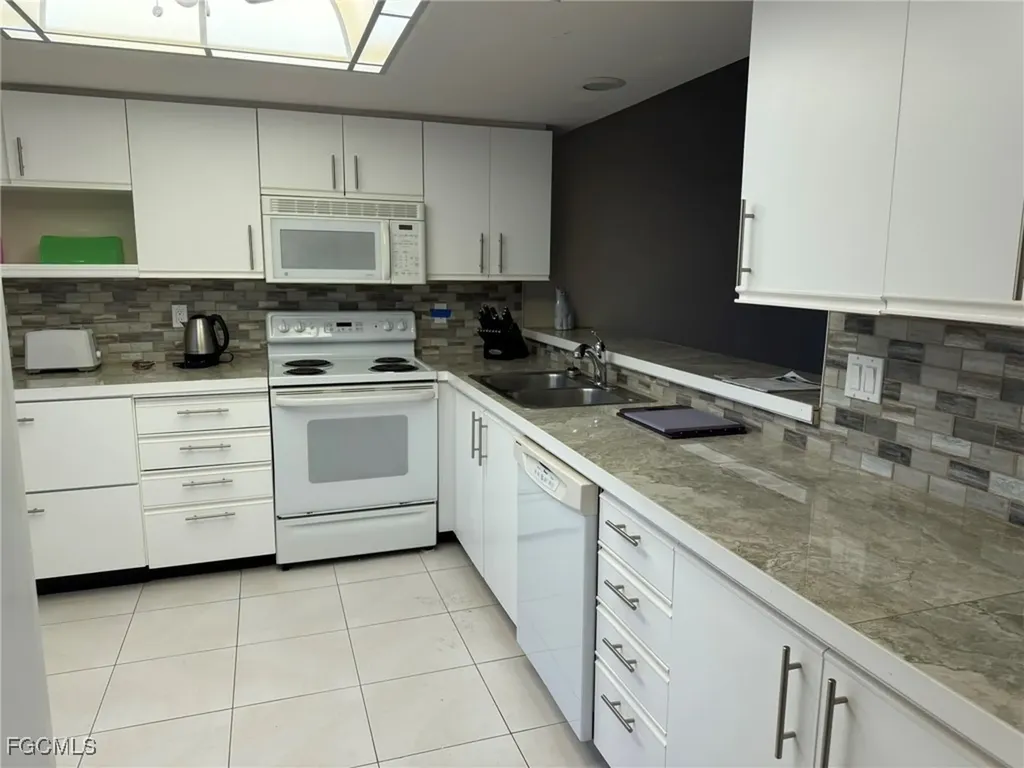 829 SW 47th Terrace Cape Coral FL 33914