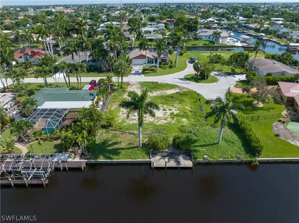 846 Montclaire Court Cape Coral FL 33904